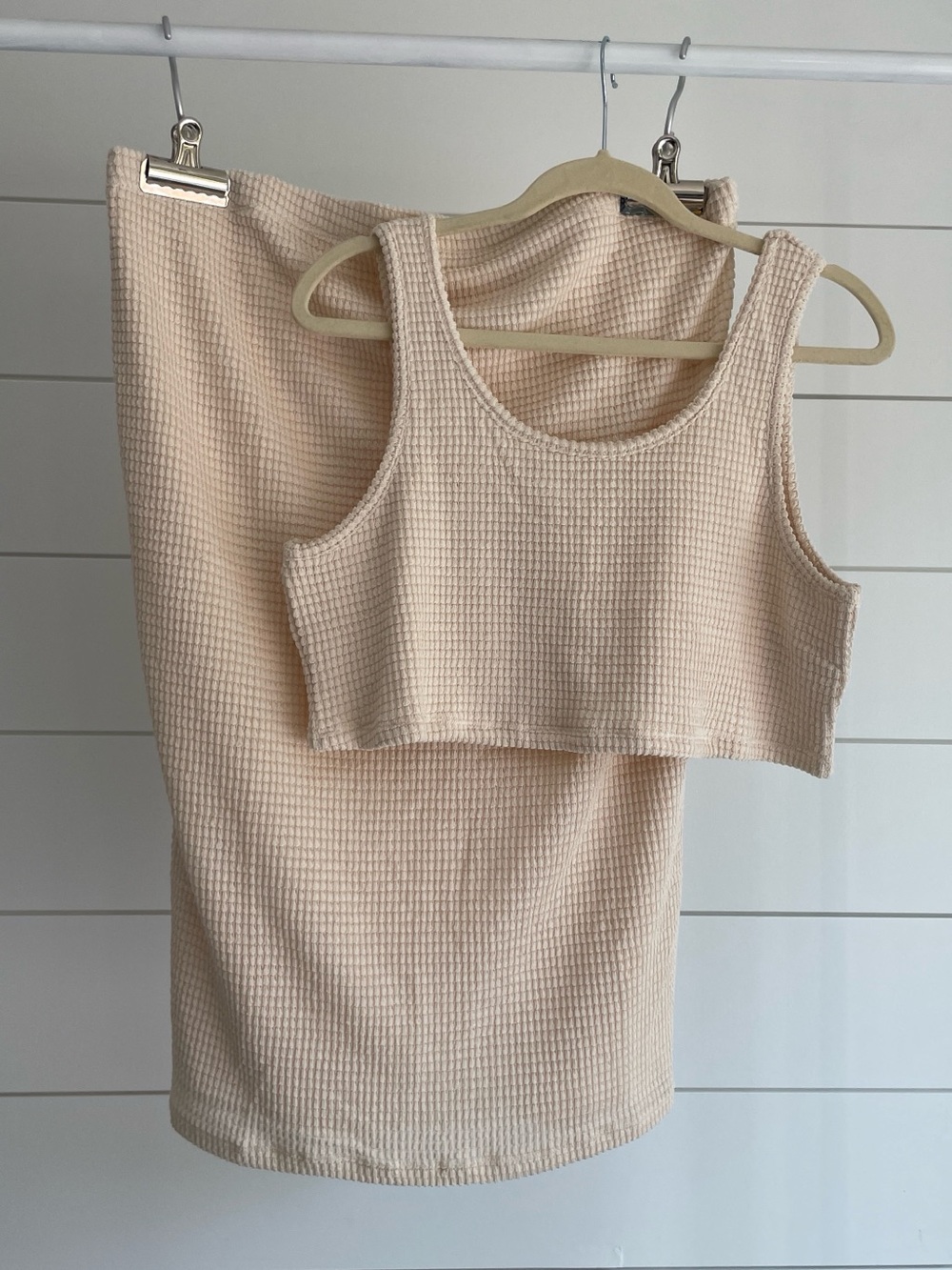 H&M MAMA Cream Waffle Knit Maternity Set – Crop Tank & Pencil Skirt (Size XL)